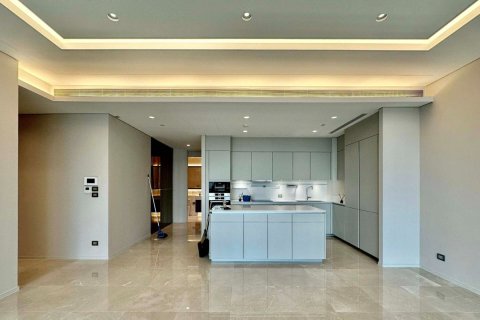 Кондоминиум с 2 спальнями в Патхум Ване, Бангкок, Таиланд № 146679 - фото 2