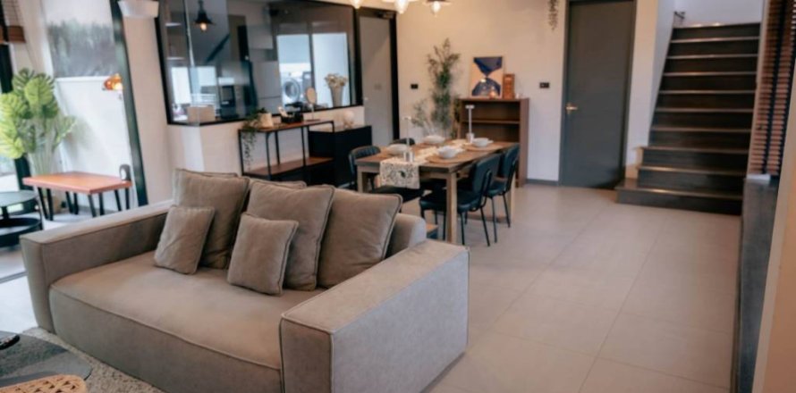 Maison à Bang Kaeo, Thaïlande 3 chambres № 146682