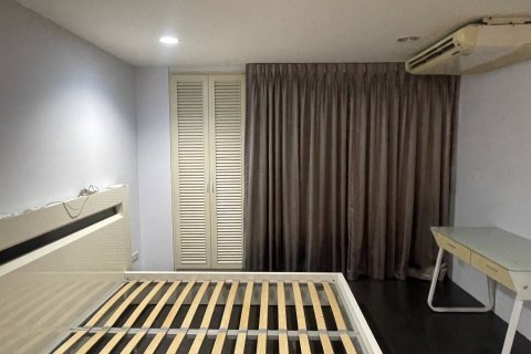 Studio in the Condo in Watthana, Bangkok, Thailand № 159442 - photo 10
