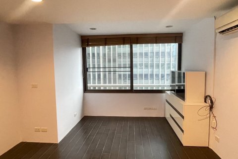 Studio in the Condo in Watthana, Bangkok, Thailand № 159442 - photo 11