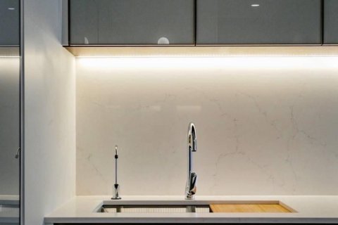 Condo in Khlong Toei, Bangkok, Thailand, 2 bedrooms № 159444 - photo 2