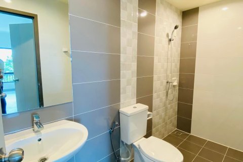 Townhouse in Bang Bua Thong, Thailand 3 bedrooms № 159448 - photo 13