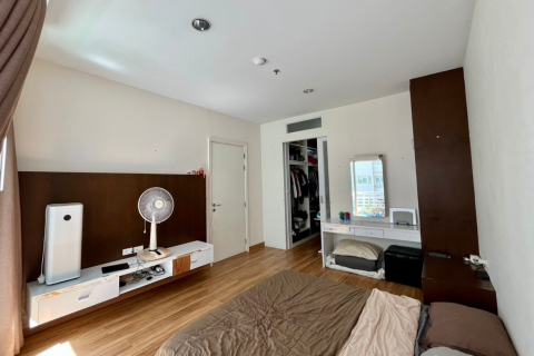 Кондоминиум с 2 спальнями в Бангкапи, Бангкок, Таиланд № 158360 - фото 5