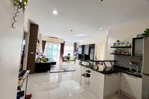 Кондоминиум с 2 спальнями в Бангкапи, Бангкок, Таиланд № 158360 - фото 15