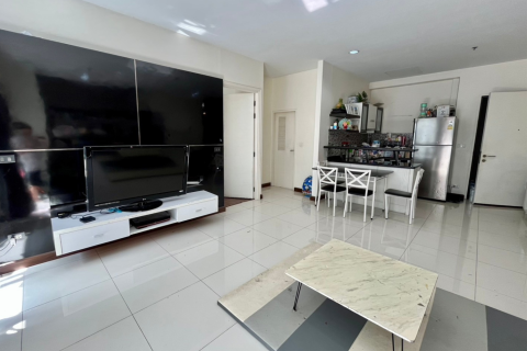 Кондоминиум с 2 спальнями в Бангкапи, Бангкок, Таиланд № 158360 - фото 4