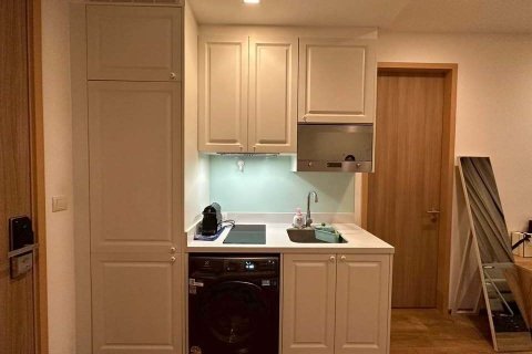 Studio in the Condo in Watthana, Bangkok, Thailand  № 158364 - photo 5