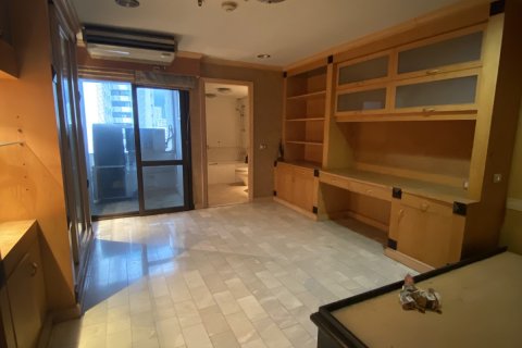 Condo à Bangkok, Thaïlande, 4 chambres № 200596 - photo 17