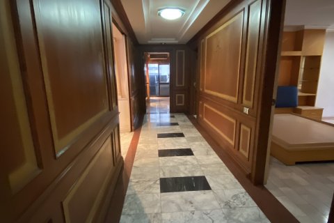 Condo à Bangkok, Thaïlande, 4 chambres № 200596 - photo 21