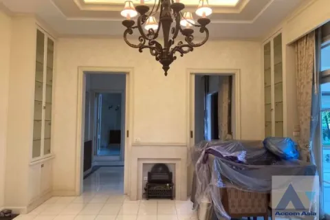 Haus in Bang Khen, Bangkok, Thailand 4 Schlafzimmer № 219760 - Foto 4