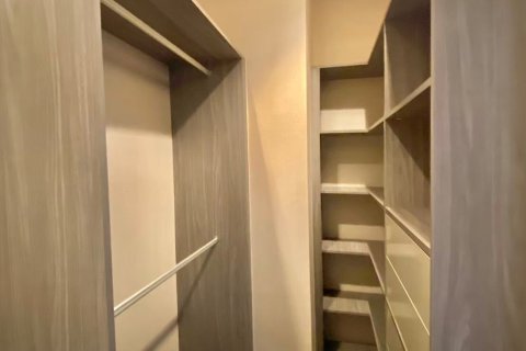 Condo à Watthana, Bangkok, Thaïlande, 2 chambres  № 155016 - photo 6