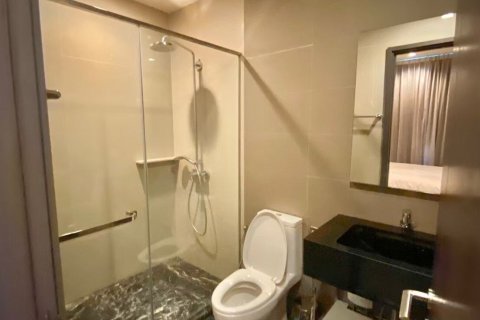 Condo à Watthana, Bangkok, Thaïlande, 2 chambres  № 155016 - photo 7