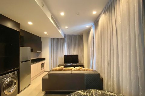 Condo à Watthana, Bangkok, Thaïlande, 2 chambres  № 155016 - photo 3