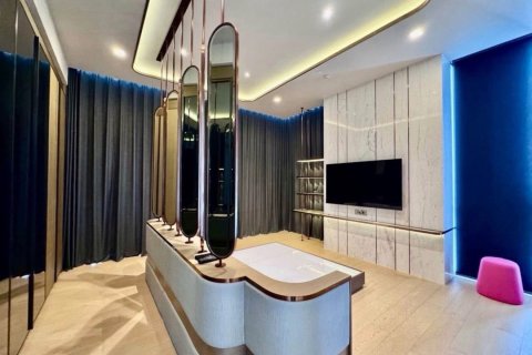 Condo in Watthana, Bangkok, Thailand, 3 bedrooms № 155018 - photo 14