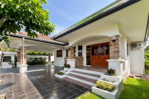Villa in Hua Hin, Thailand 4 bedrooms № 152387 - photo 8