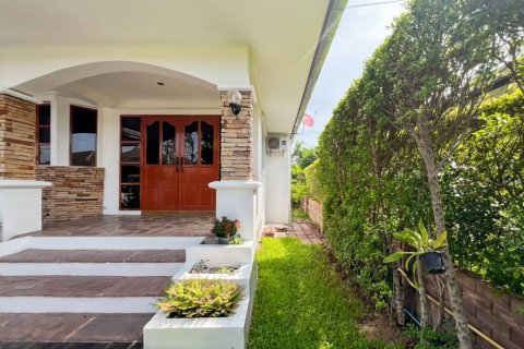 Villa in Hua Hin, Thailand 4 bedrooms № 152387 - photo 9