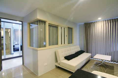 Кондоминиум с 1 спальней в Бангкоке, Таиланд № 144201 - фото 8