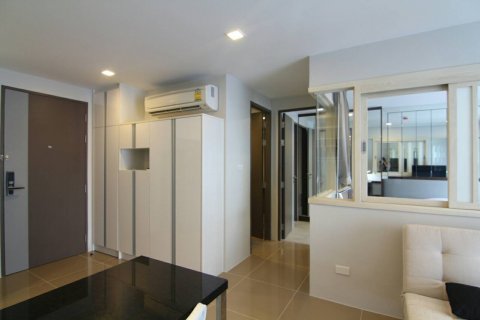 Кондоминиум с 1 спальней в Бангкоке, Таиланд № 144201 - фото 2