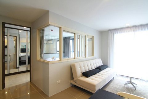 Кондоминиум с 1 спальней в Бангкоке, Таиланд № 144201 - фото 10