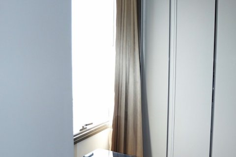 Condo in Phaya Thai, Bangkok, Thailand, 2 bedrooms  № 144196 - photo 8