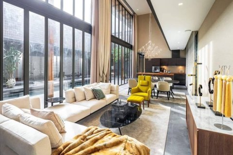 House in Bangkok, Thailand 4 bedrooms № 157549 - photo 9