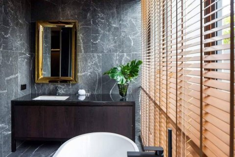 House in Bangkok, Thailand 4 bedrooms № 157549 - photo 4