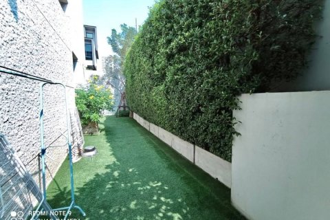 House in Bangkok, Thailand 3 bedrooms № 157547 - photo 2