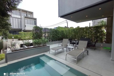 House in Bangkok, Thailand 3 bedrooms № 157547 - photo 17