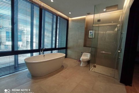 House in Bangkok, Thailand 3 bedrooms № 157547 - photo 12