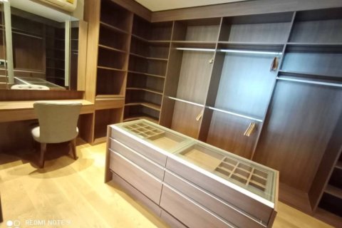 House in Bangkok, Thailand 3 bedrooms № 157547 - photo 14