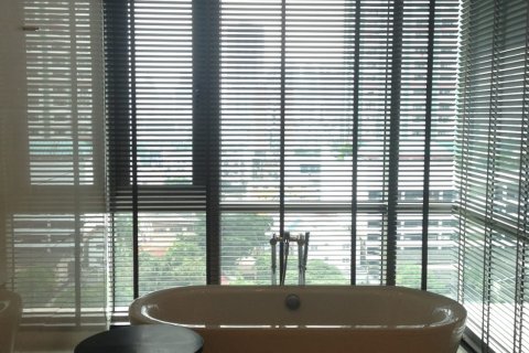 Condo in Bangkok, Thailand, 3 bedrooms  № 157550 - photo 8