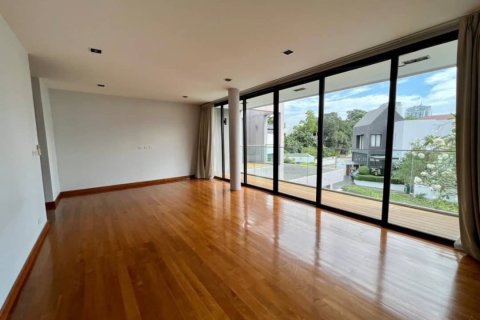 House in Bangkok, Thailand 4 bedrooms № 157548 - photo 7