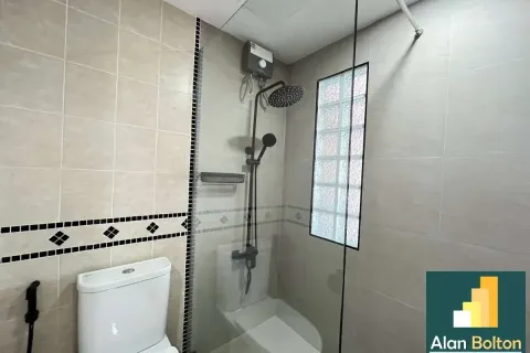 Condominio de 2 dormitorios en Jomtien Beach, Pattaya, Tailandia № 211449 - foto 18