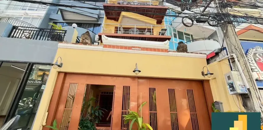 Casa de 5 dormitorios en Pattaya, Tailandia № 211451