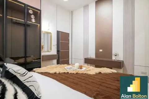 Casa de 3 dormitorios en Pattaya, Tailandia № 211123 - foto 4