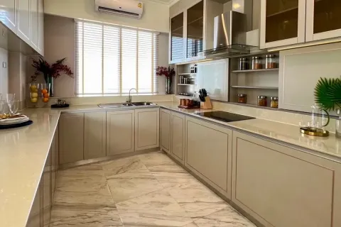 Condominio de 5 dormitorios en Jomtien Beach, Pattaya, Tailandia № 211120 - foto 15