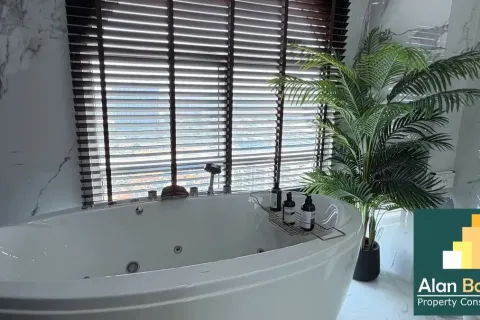 Condominio de 5 dormitorios en Jomtien Beach, Pattaya, Tailandia № 211120 - foto 18