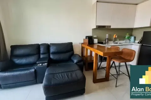 Condominio de 1 dormitorio en Jomtien Beach, Pattaya, Tailandia № 211124 - foto 2