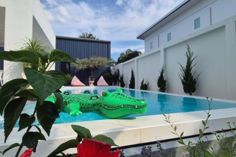 House in Pattaya, Thailand 4 bedrooms № 160223 - photo 10