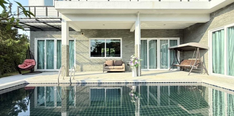 Дом в Паттайе, Таиланд с 3 спальнями  № 160221