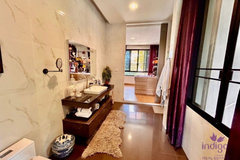 Вилла в Чиангмае, Таиланд с 5 спальнями  № 162609 - фото 23