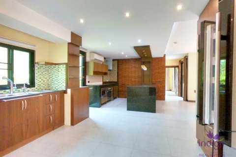 Maison à Chiang Mai, Thaïlande 6 chambres № 162610 - photo 6