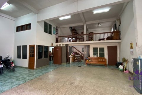 Таунхаус в Чиангмае, Таиланд с 10 спальнями  № 162613 - фото 2