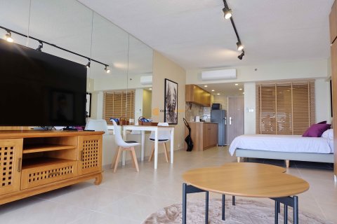 Condo sur Jomtien Beach, Pattaya, Thaïlande, 1 chambre  № 175619 - photo 4