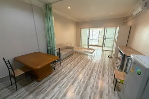 Estudio en el condominio en Jomtien Beach, Pattaya, Tailandia № 210587 - foto 3
