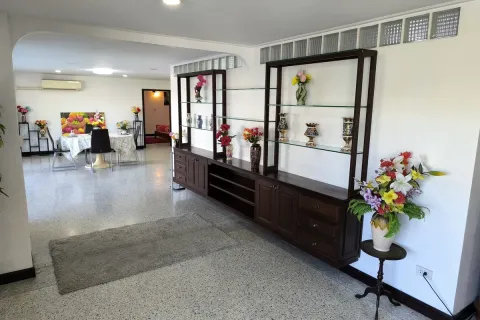 Condominio de 2 dormitorios en Pattaya, Tailandia № 210581 - foto 17