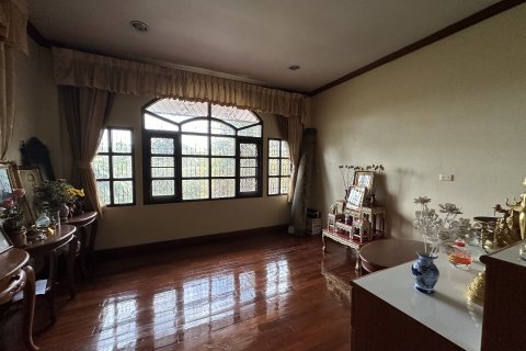 Maison à San Sai, Thaïlande 6 chambres № 140158 - photo 5