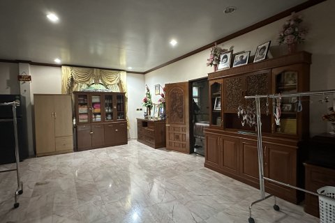 Maison à San Sai, Thaïlande 6 chambres № 140158 - photo 16