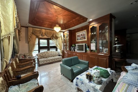 Maison à San Sai, Thaïlande 6 chambres № 140158 - photo 10