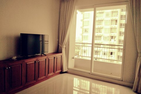 Studio dans le Condo à Khlong Toei, Bangkok, Thaïlande № 205718 - photo 10