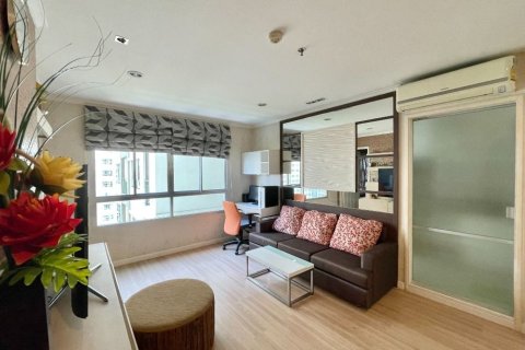 Condo à Bang Phlat, Bangkok, Thaïlande, 2 chambres  № 164499